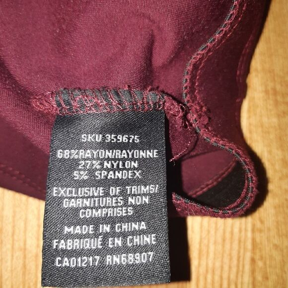 Le Chateau Burgundy Pencil Skirt - Picture 6 of 6